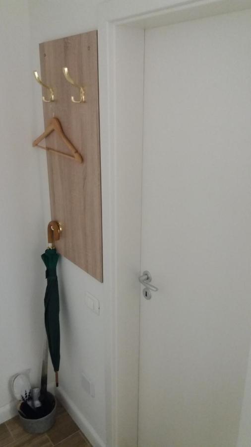 Single Apartment