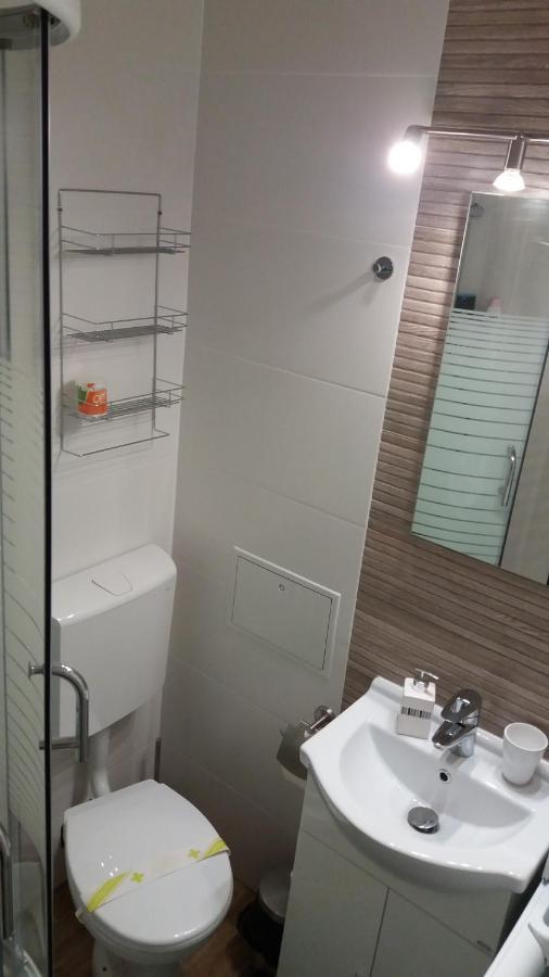 Apartment Single