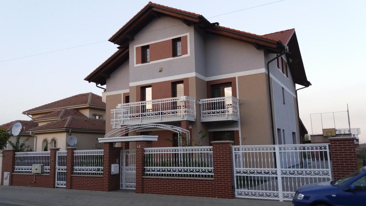 Apartment Single *